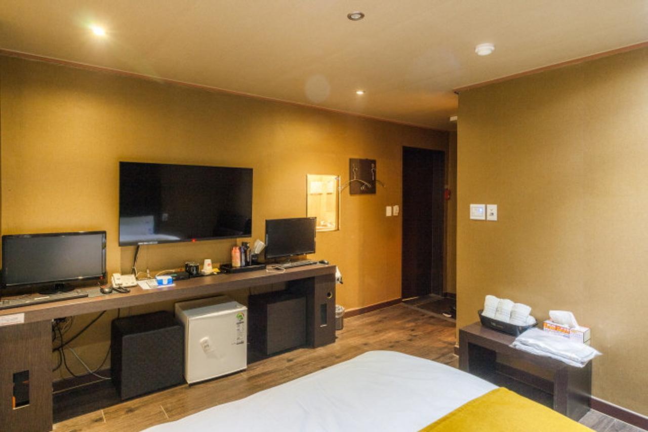 סוואן Hotel Mk מראה חיצוני תמונה